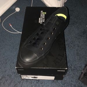 Chuck Taylor’s 2, all black